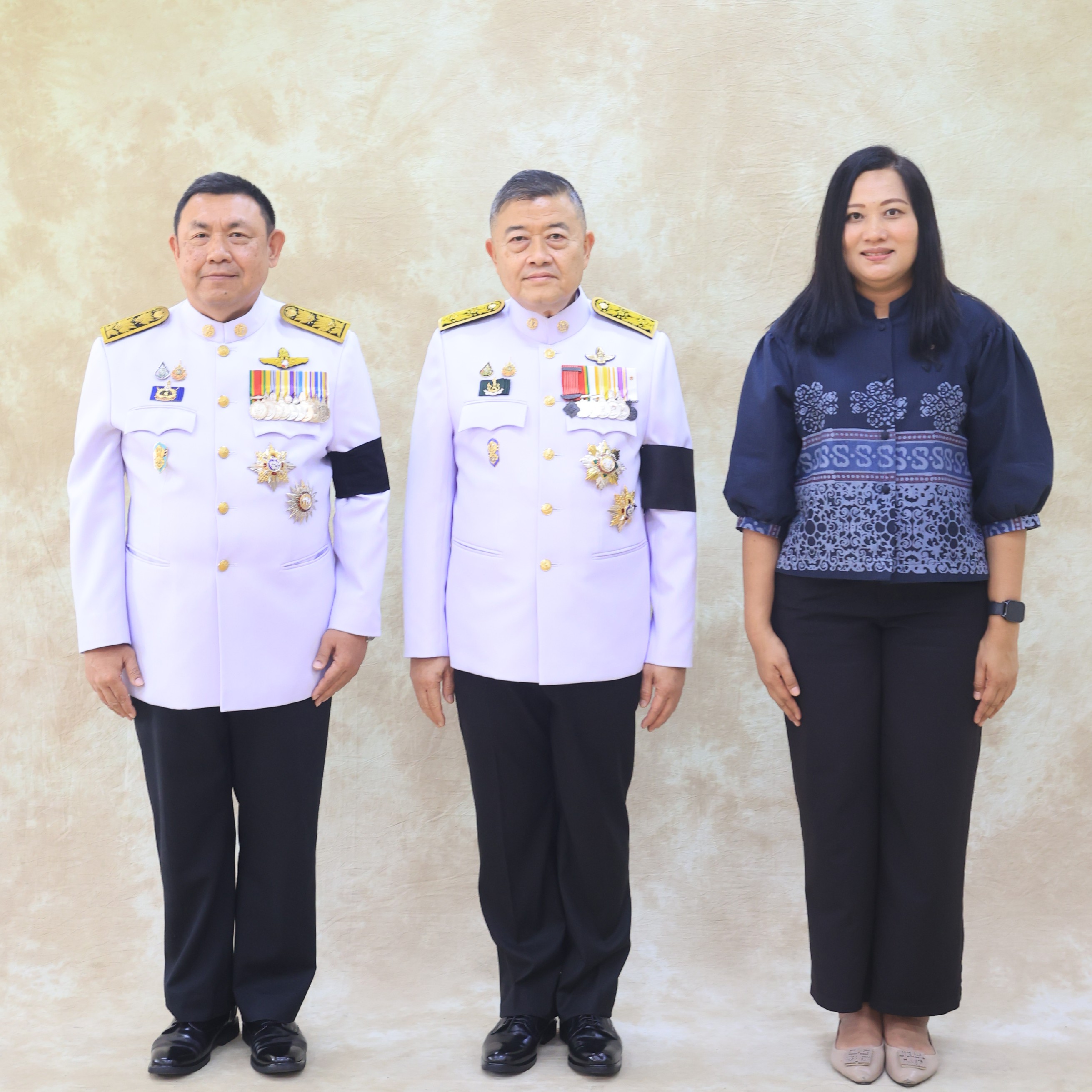title - พระบาทสมเด็จพระเจ้าอยู่หัว และสมเด็จพระนางเจ้าฯ พระบรมราชินี เสด็จฯ ไปในการพระราชพิธีพืชมงคล พุทธศักราช 2569